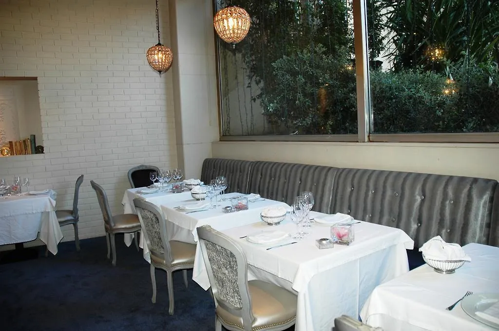Avani Avenida Liberdade Lisbon Hotel 4*,